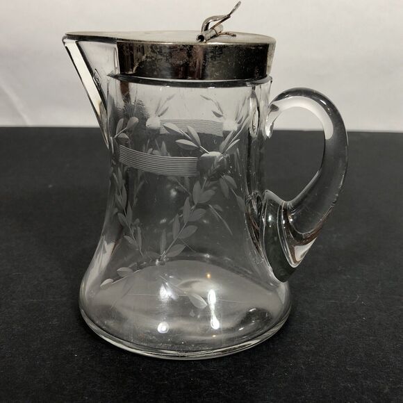 Heisey Clear Glass Cut 8 oz Syrup Pitcher with Chrome Snap on Lid Vines Retro - Picture 1 of 12